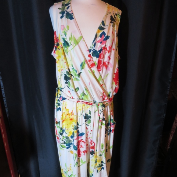 Jumpsuit - Picture 1 of 4